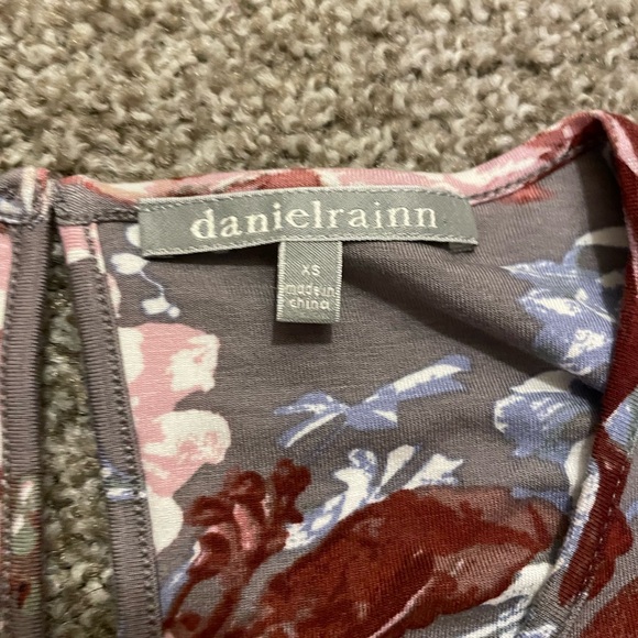 NWT Stitch Fix Exclusive DanielRainn Top - Picture 3 of 11
